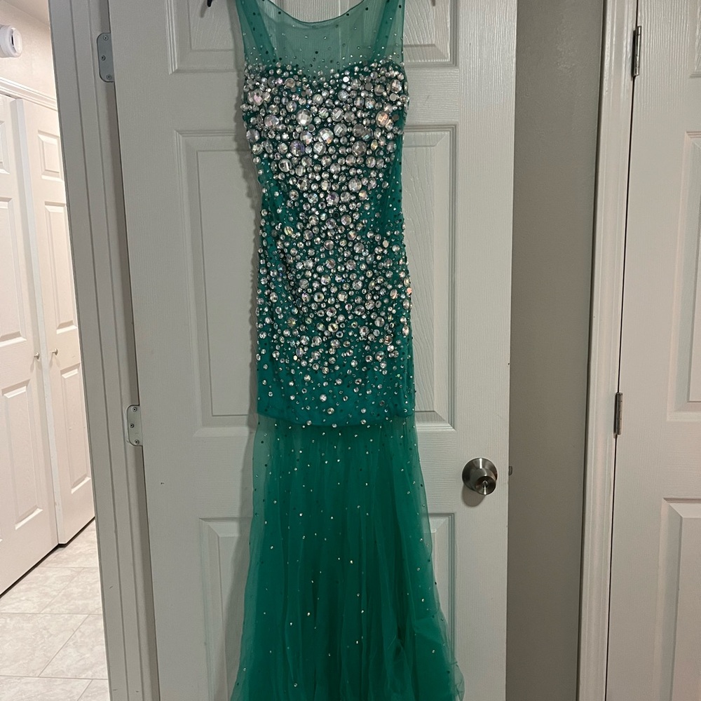 Prom dress with  rhinestone green are evening dress